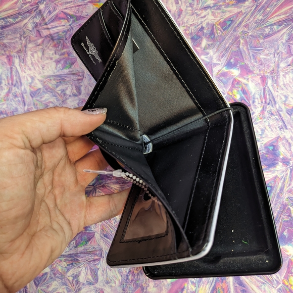 White and Red Logo Card Holder Wallet - Picture 5 of 5